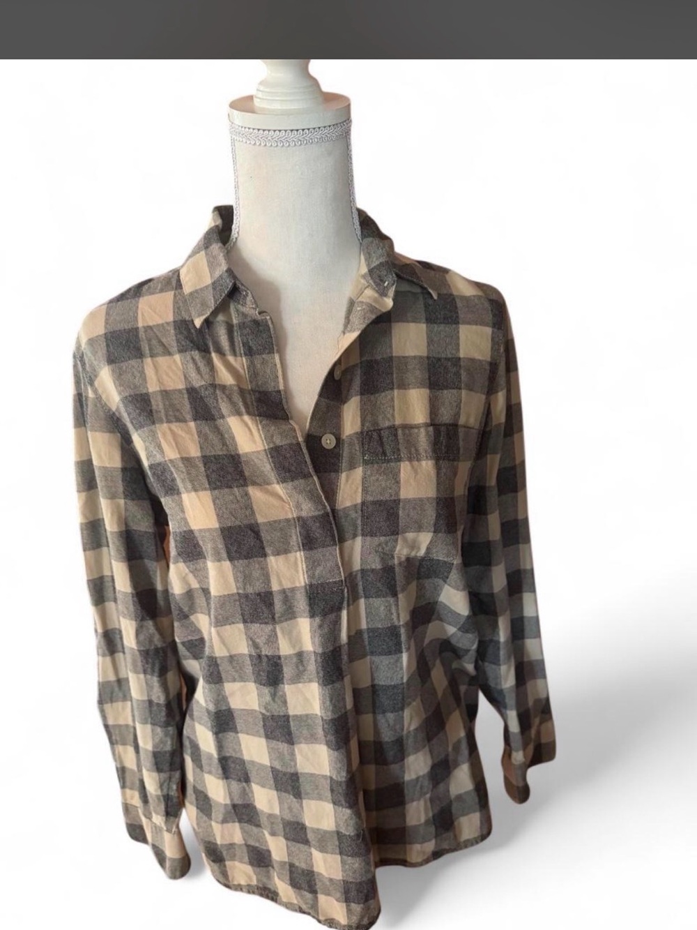 Madewell Beige & Black Plaid Button-Up Shirt